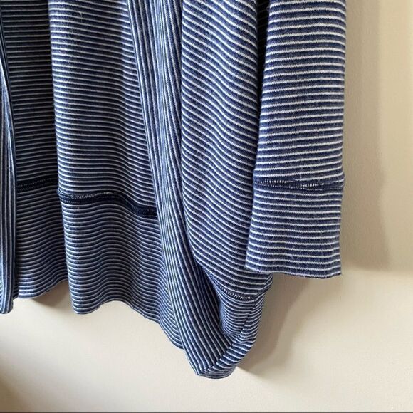 ANTHROPOLOGIE-“SUNDRY” Brushed Fleece Cardigan - Picture 7 of 10